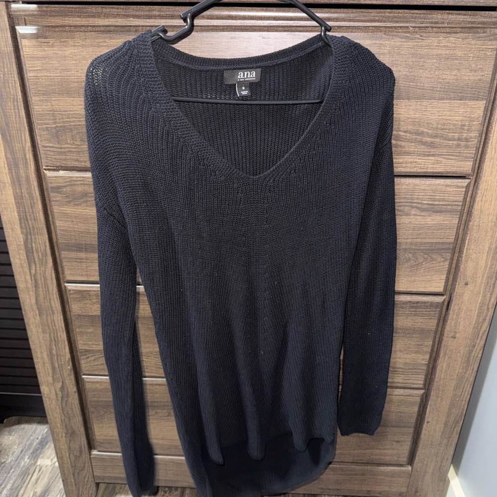 a.n.a Women's V-Neck Black Sweater